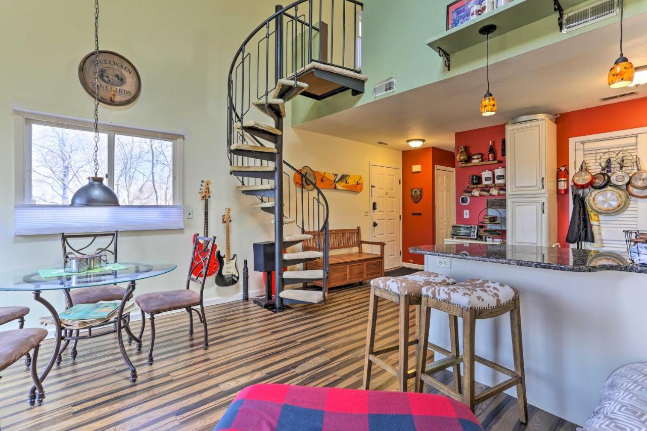 Mountain Creek Condo With Grill Walk To Lifts! バーノン エクステリア 写真